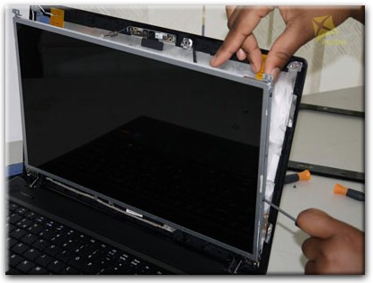 Замена экрана ноутбука Emachines в Черноголовке